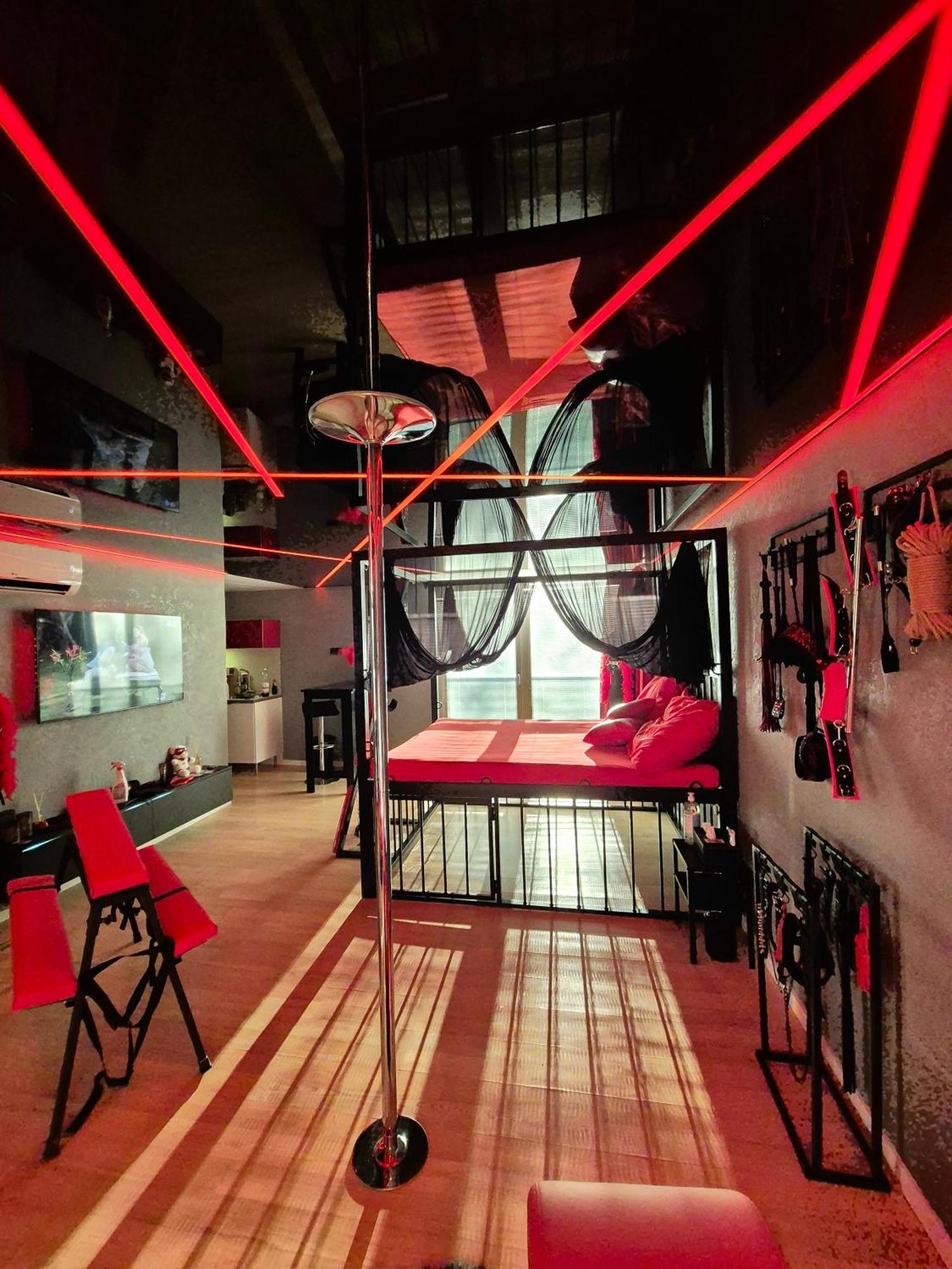 Bdsm Apartman V Bratislave -Adults Only Bratislava Exterior photo